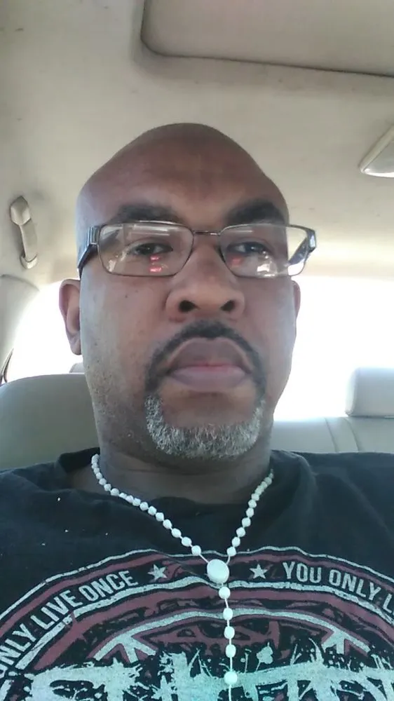 Slide of Chuck can do it. Handyman service