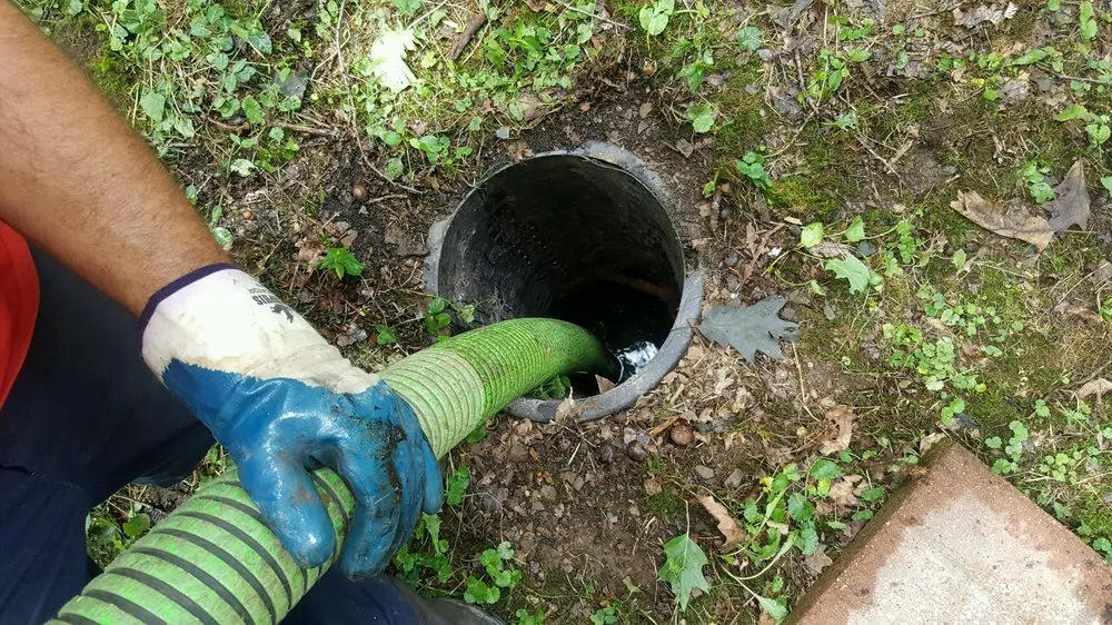 Slide of Chuck's Septic Tank, Sewer & Drain Cleaning