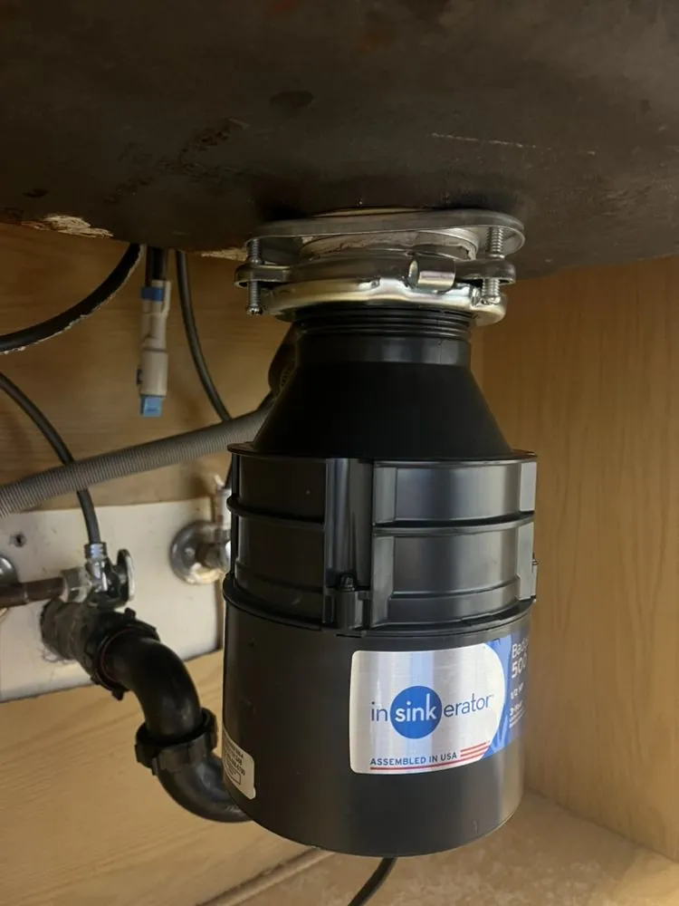 Slide of Chuy's Plumbing