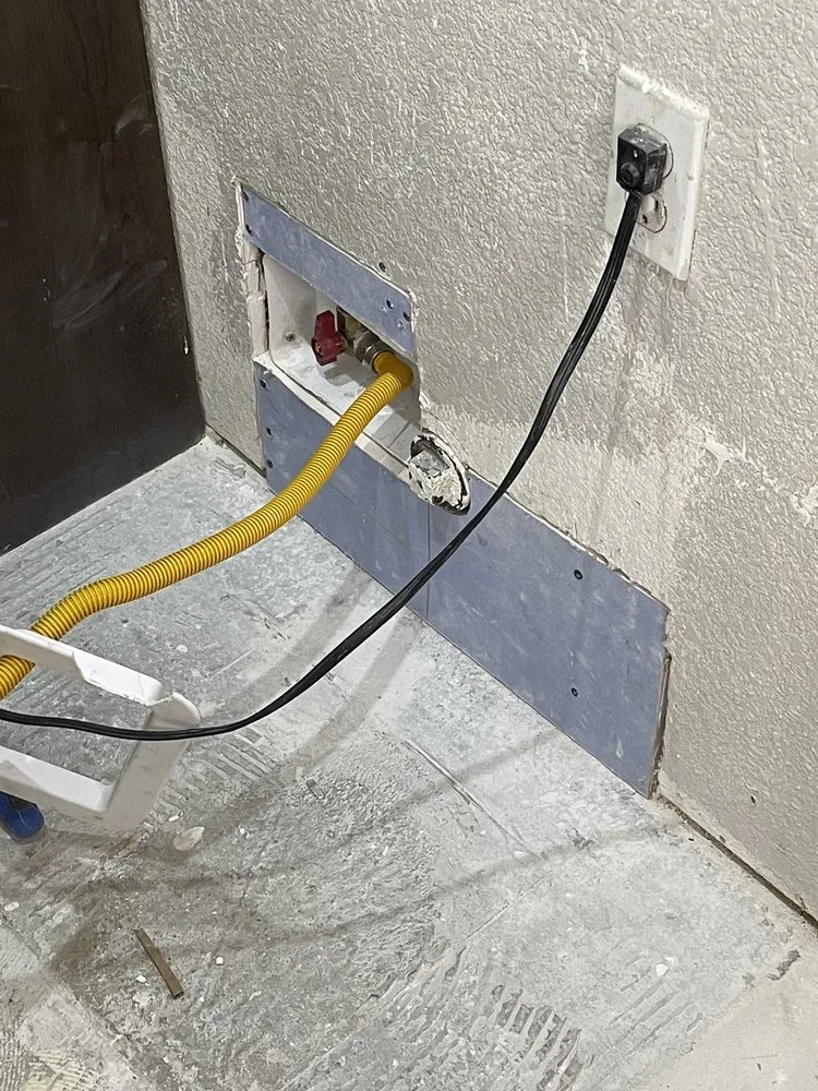 Slide of Chuy's Plumbing