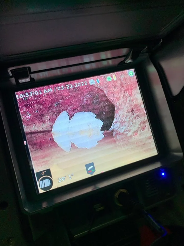 Slide of Chuy's Plumbing