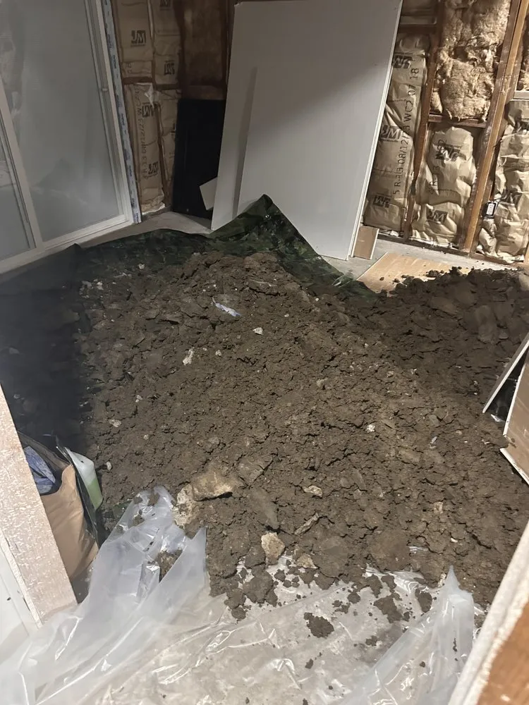 Slide of Chuy's Plumbing