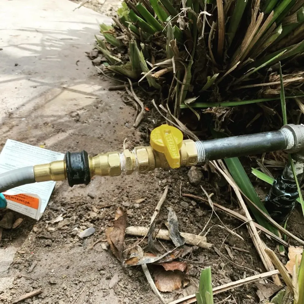 Slide of Chuy's Plumbing