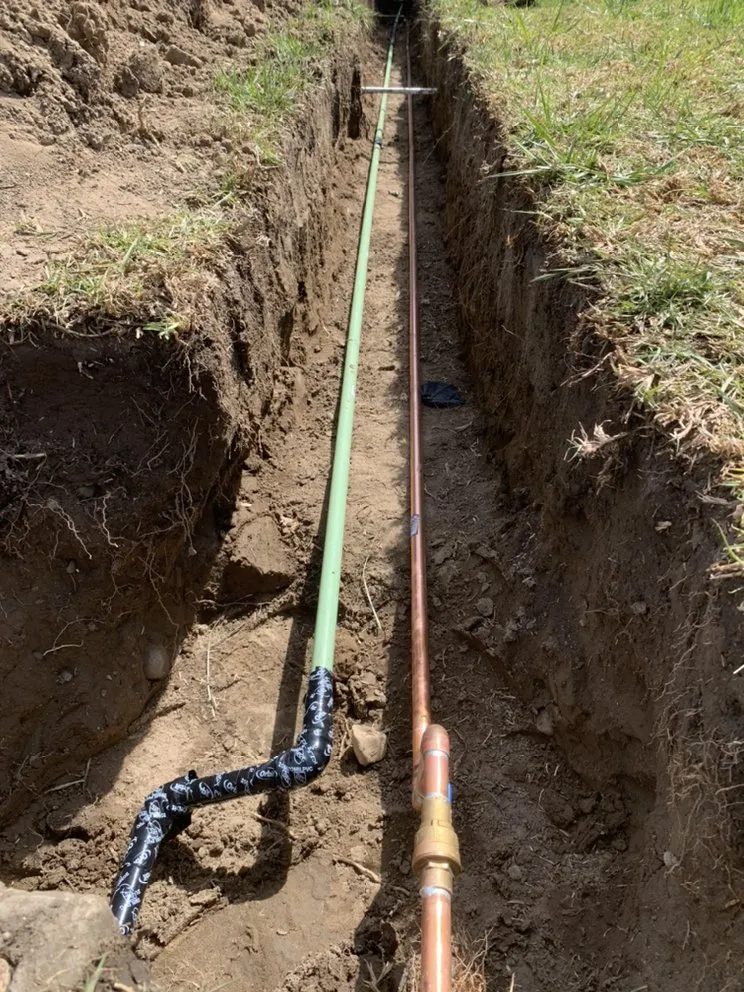 Slide of Chuy's Plumbing