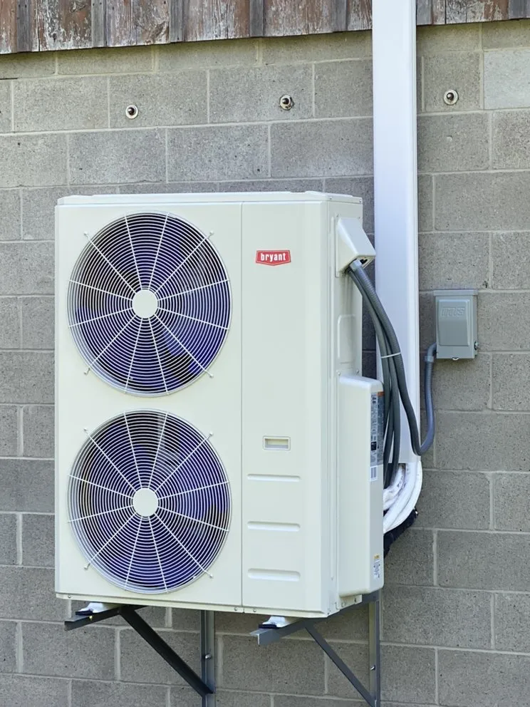 Slide of C&I Mechanical