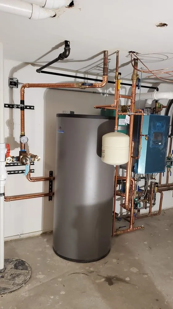 Reliable plumbing repair for homes in Evanston, IL by CJ Plumbing & Heating