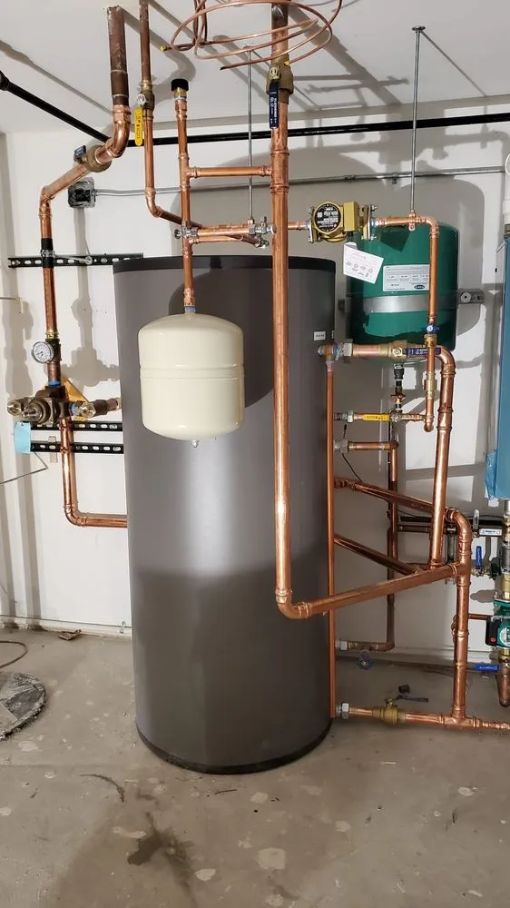 Trusted pipe repair in Evanston, IL by CJ Plumbing & Heating