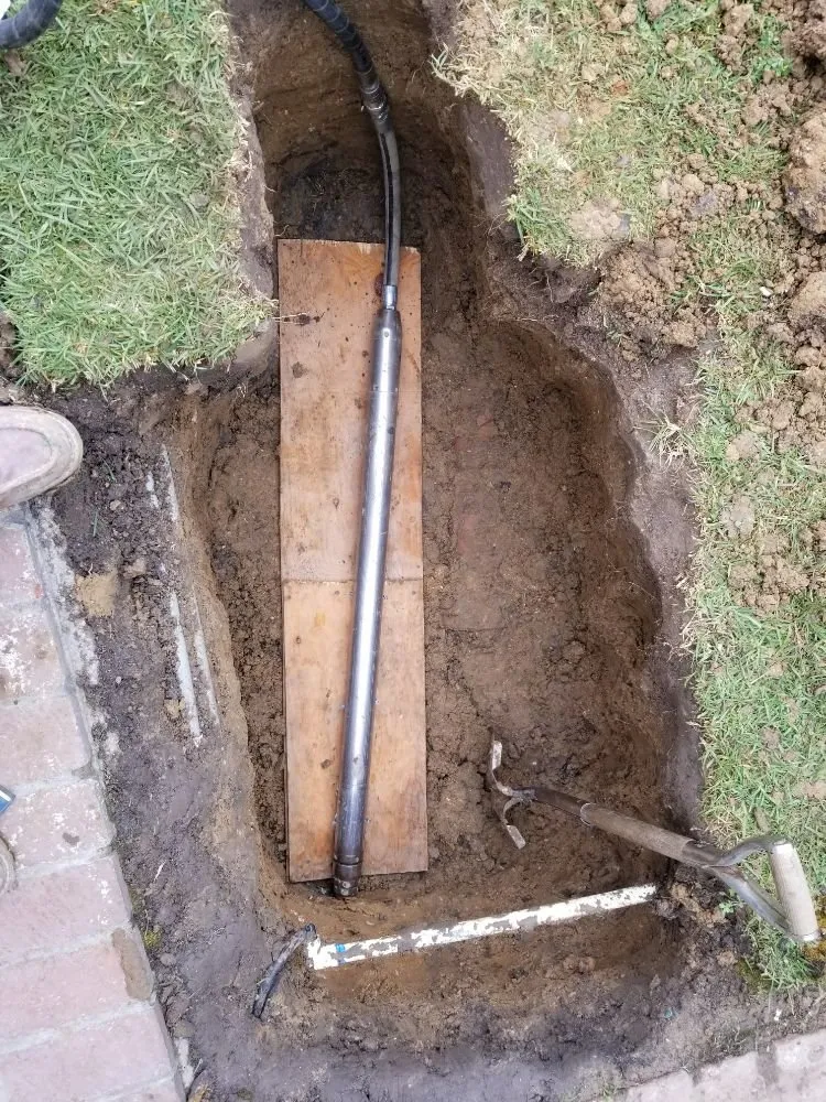 Slide of CJ's Plumbing N Rooter