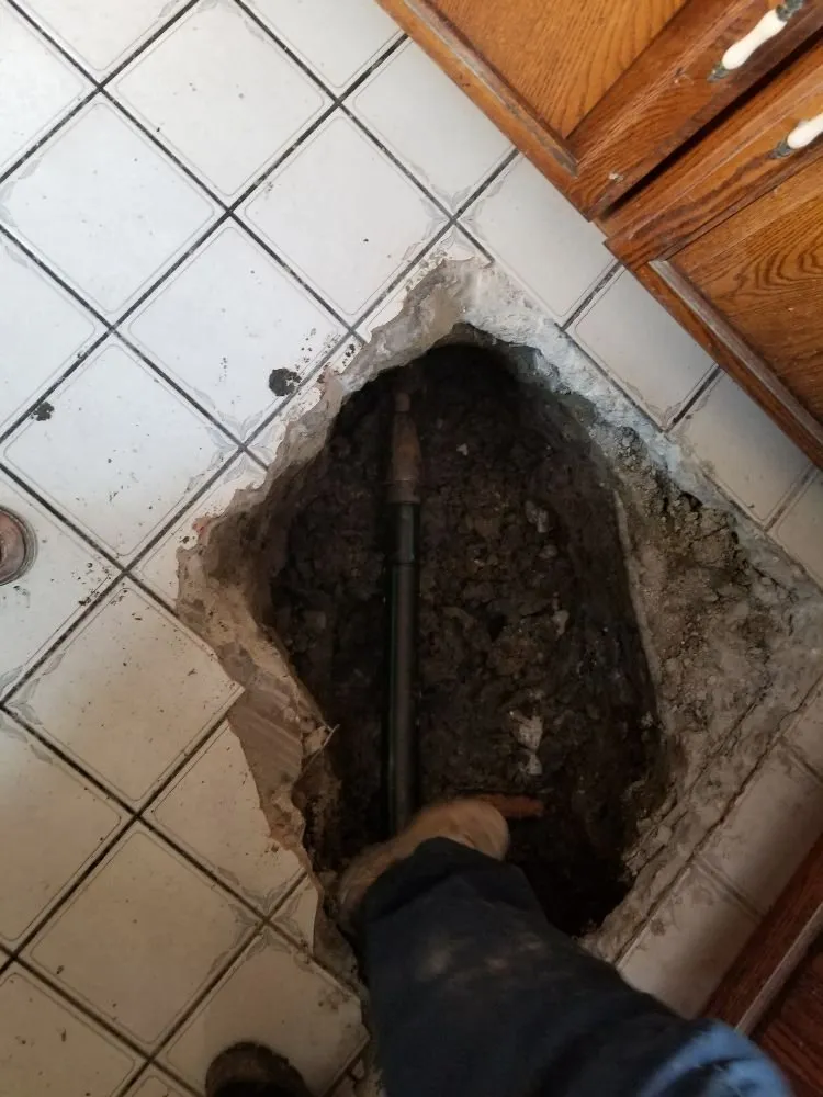 Slide of CJ's Plumbing N Rooter