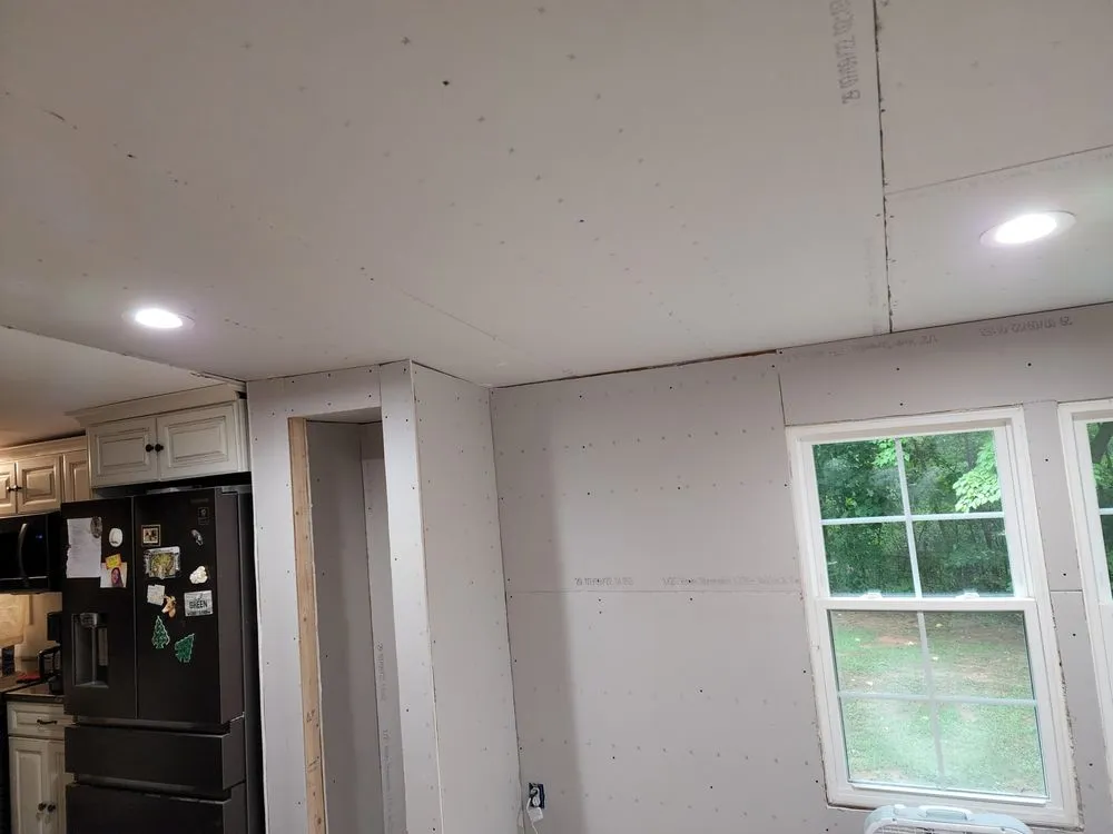 Slide of Claras Handymans services