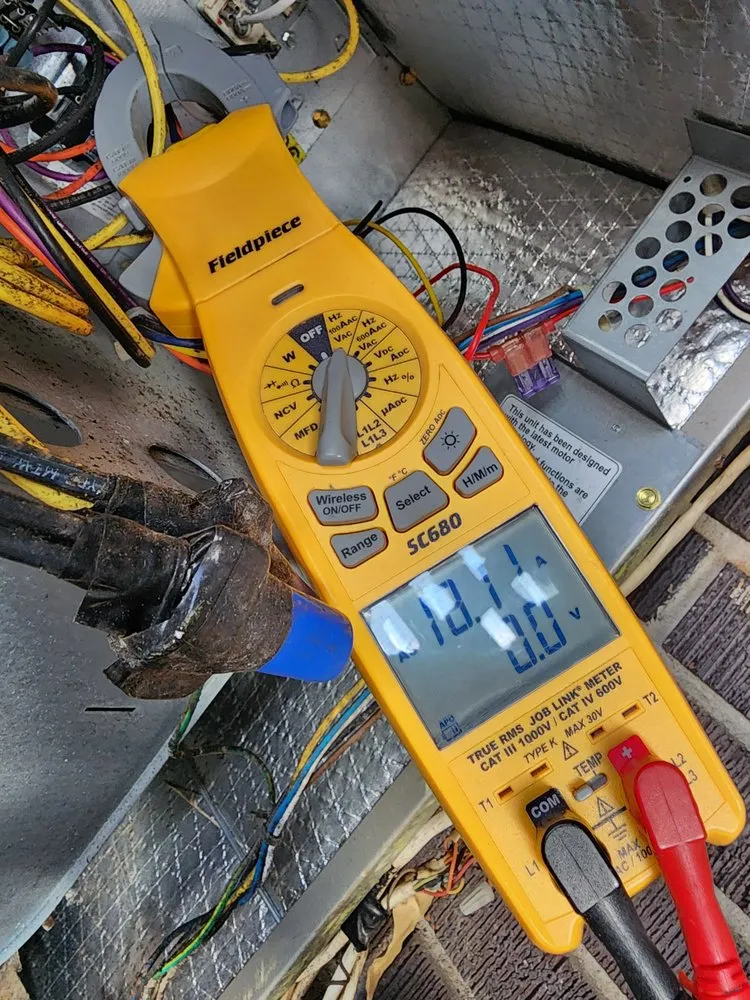 Slide of Claras Handymans services