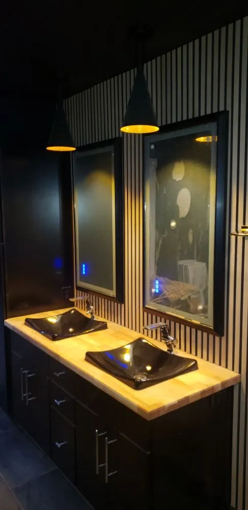 Slide of Clewis Renovations