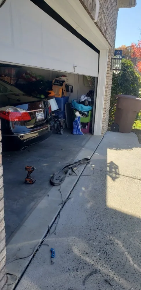 Slide of Clewis Renovations