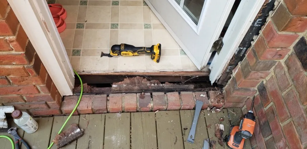 Slide of Clewis Renovations