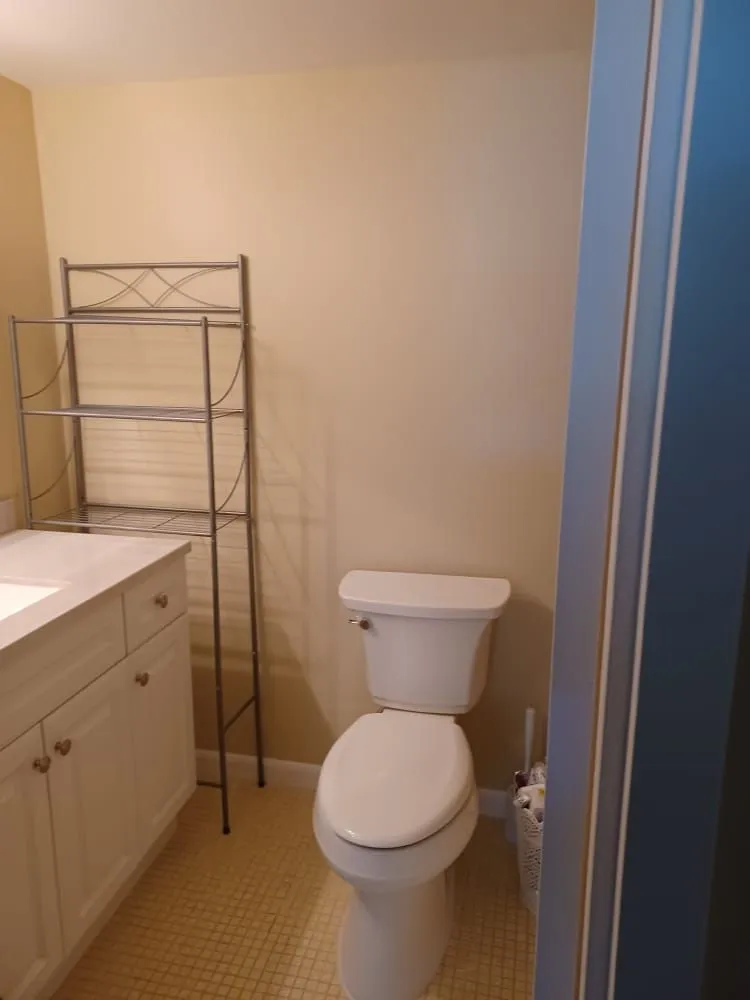 Top-rated emergency plumbing experts serving Lauderdale Lakes, FL - Clinton's Painting and Maintenance