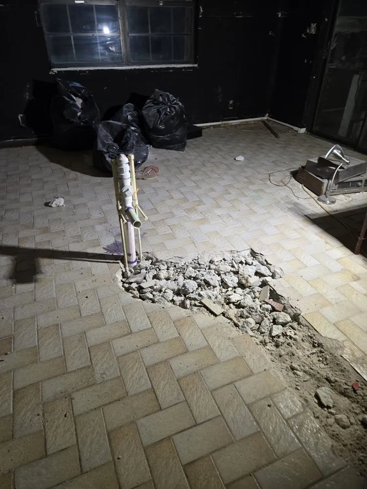 Slide of Clog & Leak Pros