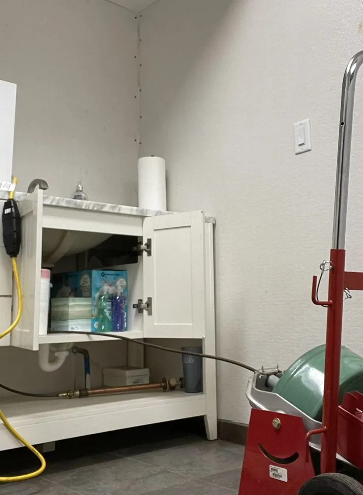 Reliable emergency plumbing service in Des Moines, IA - Clog Busters Drain Cleaning & Repair