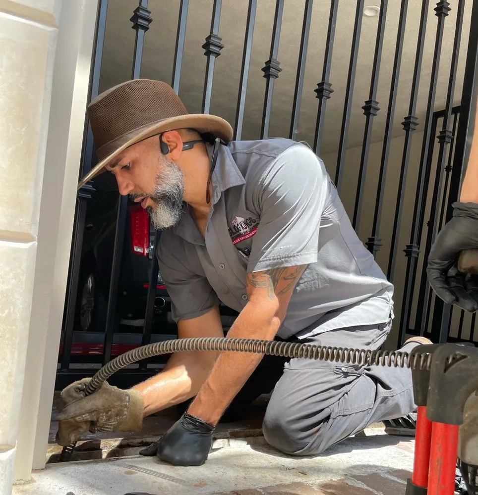 Expert emergency plumbing service in St. Petersburg, FL - Clog Kings
