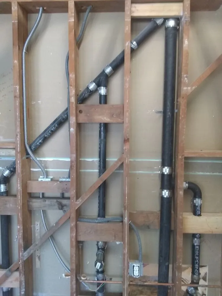 Professional emergency plumbing service in Los Angeles, CA - Clubs Plumbing