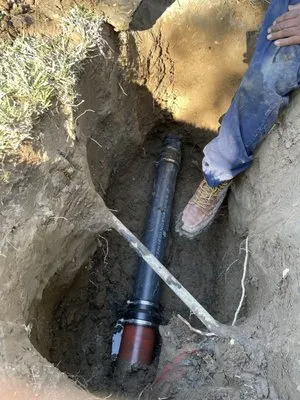 C&M Plumbing And Rooter Logo