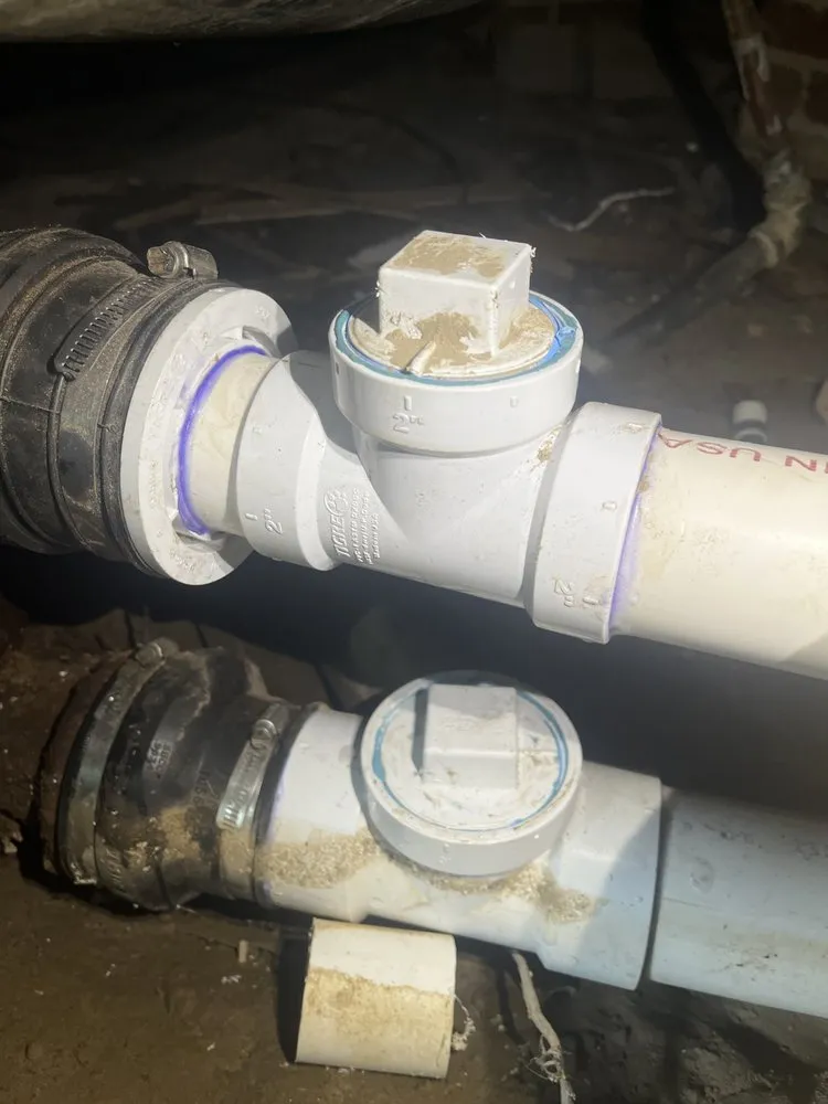 Slide of C&M Plumbing