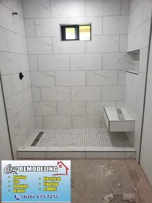 Coca remodeling Logo