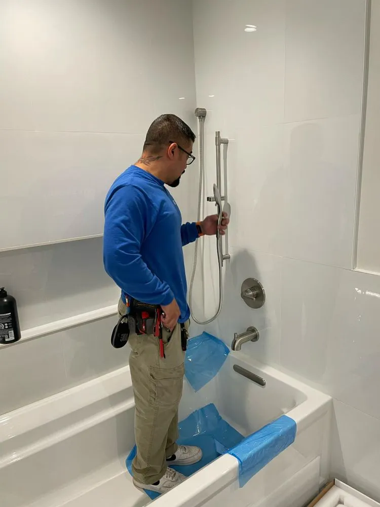 Slide of Coloso plumbing 