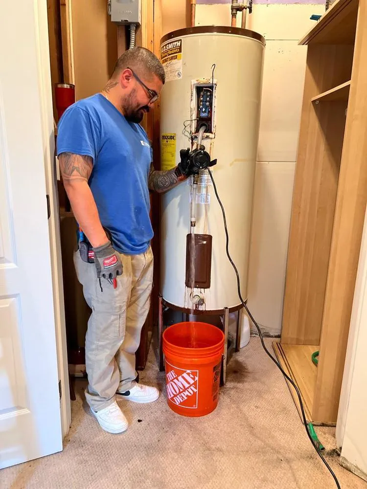 Slide of Coloso plumbing 