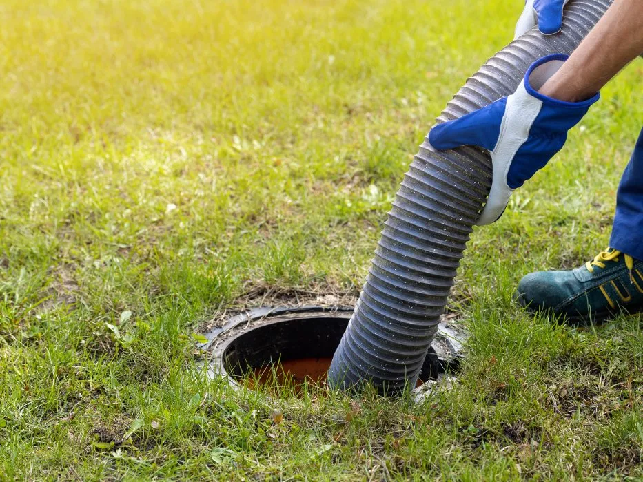 Trusted leak detection in Clarksville, TN by Combat Drain Cleaning and Septic Services