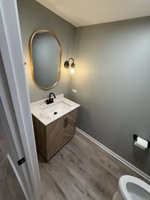 Complete Remodeling Logo