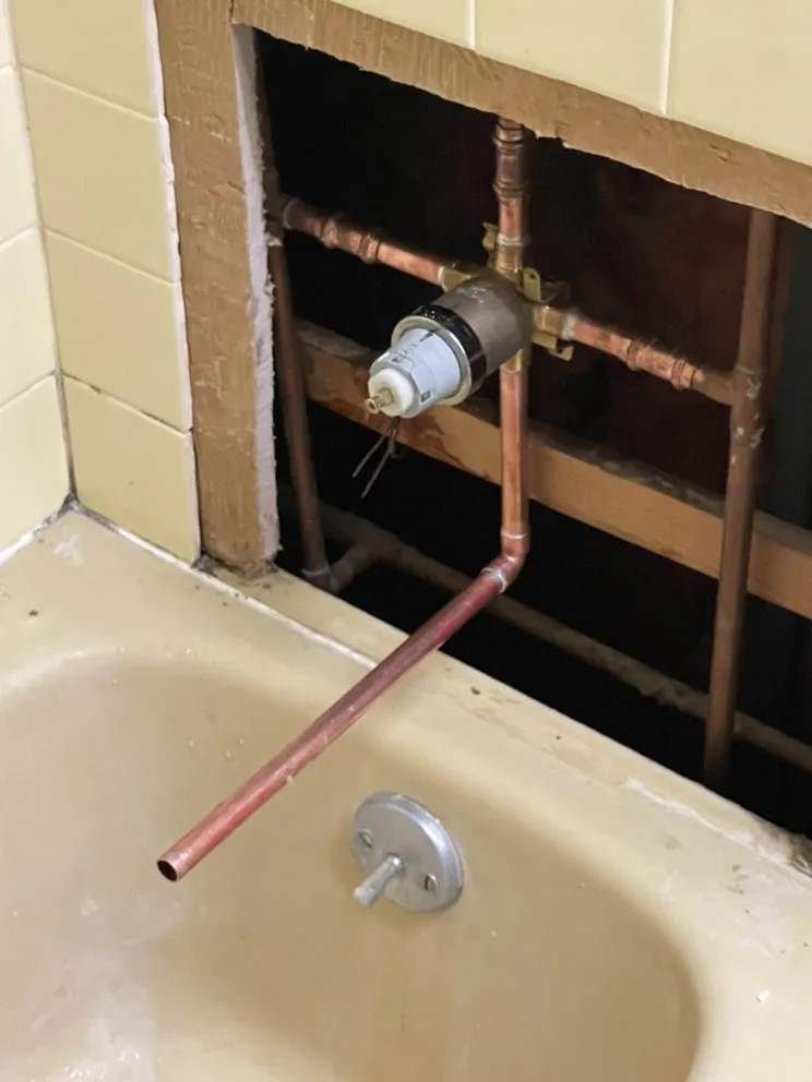 Slide of Construction and Services Hernandez