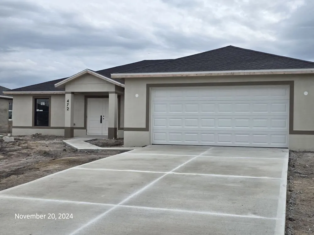 Slide of Construction Life USA