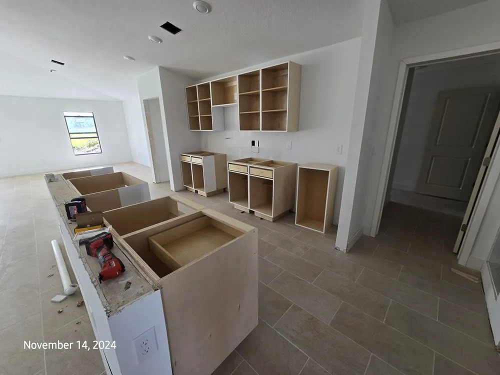 Slide of Construction Life USA