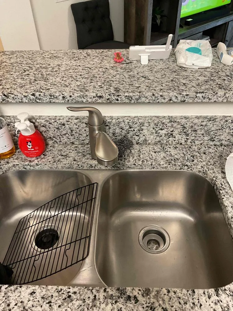 Slide of Construemax Plumbing