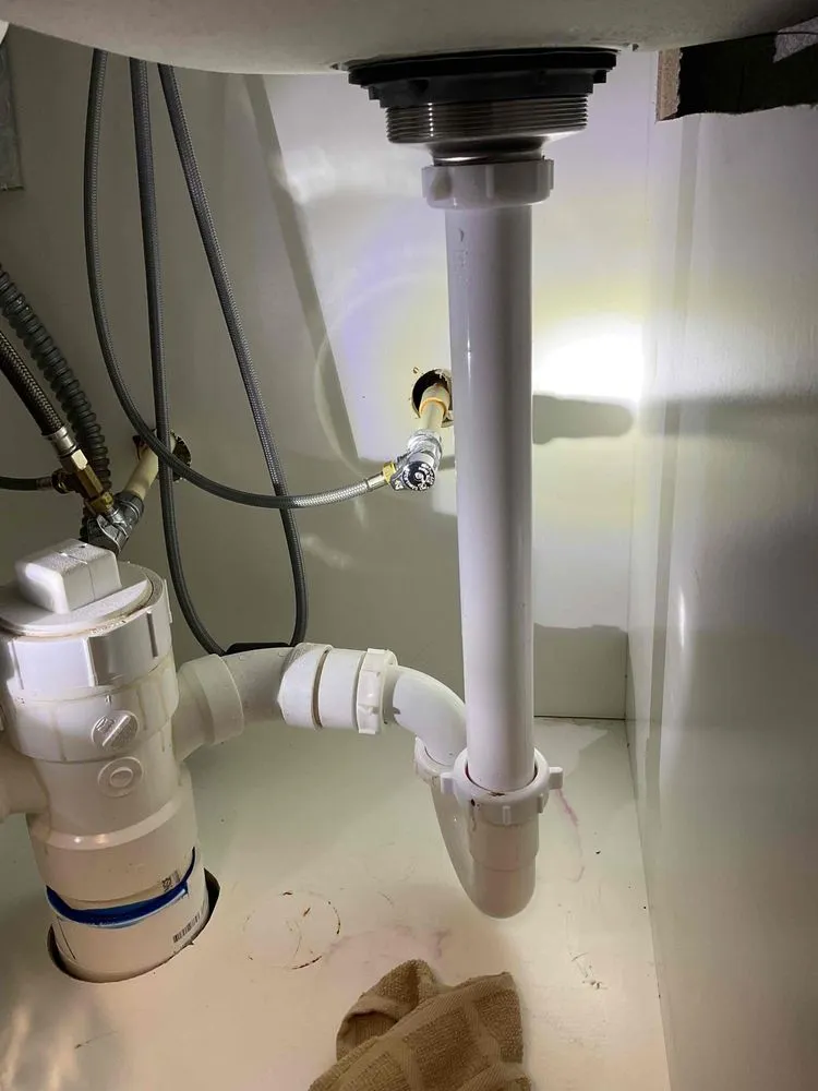 Slide of Construemax Plumbing