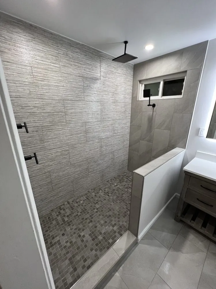 Slide of Coronado Construction