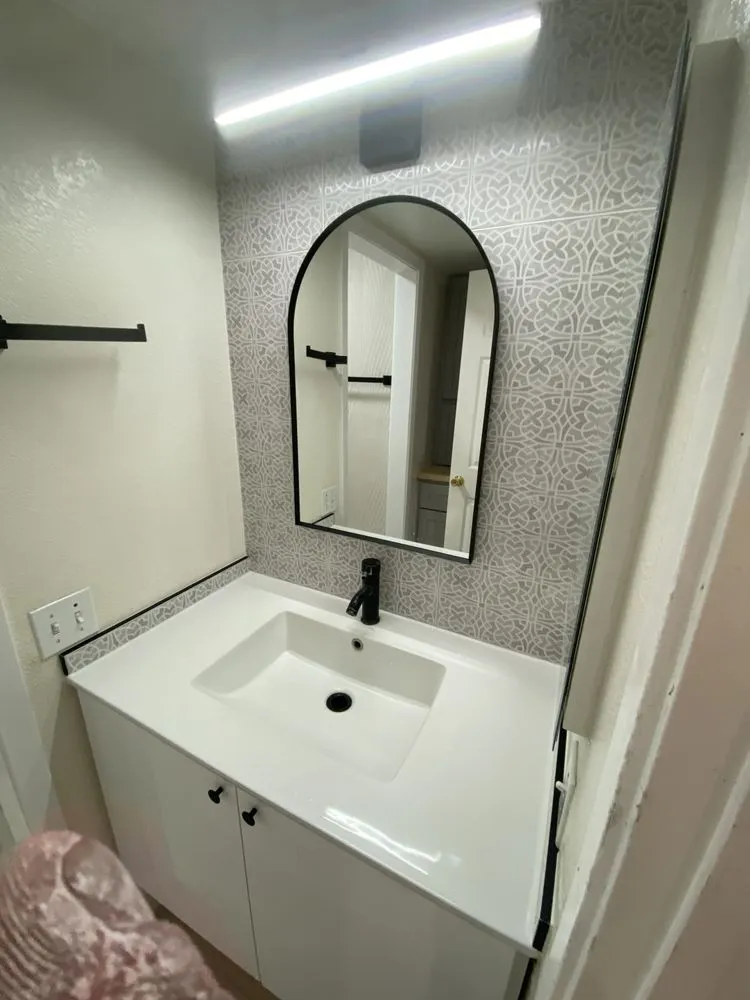 Slide of Cortes mejia services