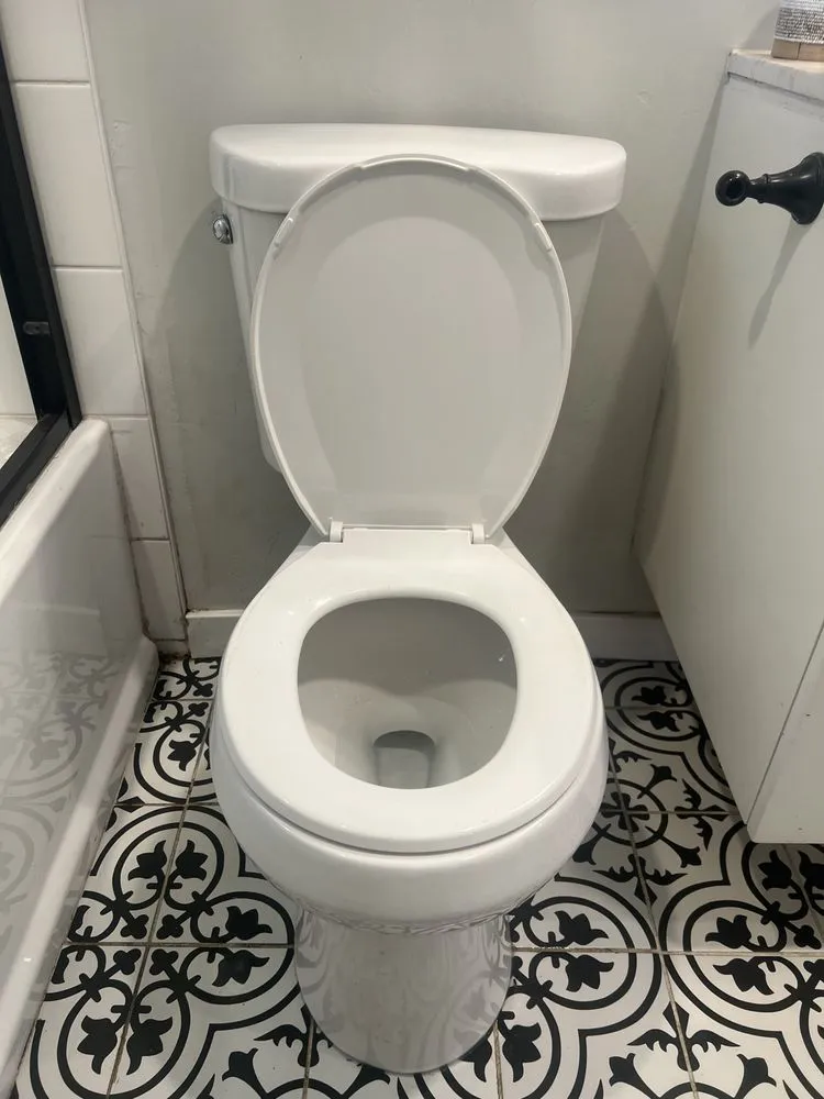 Slide of Cortes plumbing and repairs