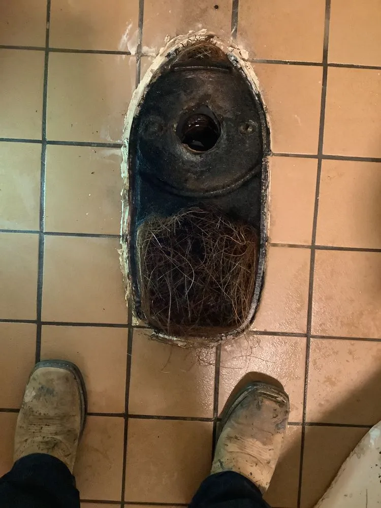 Slide of Cortes plumbing and repairs