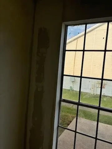 Slide of Cox Handyman