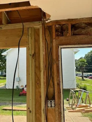 Slide of Cox Handyman