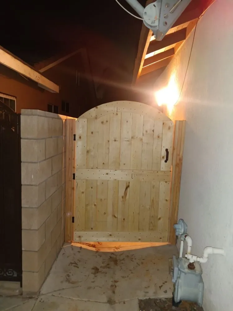 Slide of C&R Handyman Services