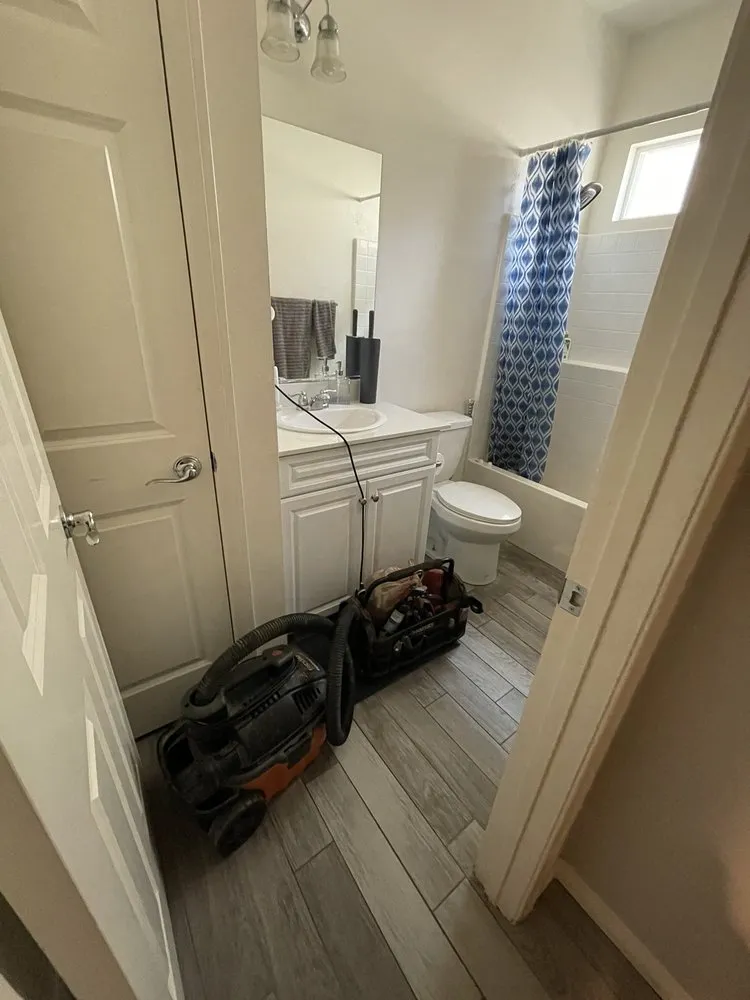 Slide of CR Plumbing & Drain Cleaning