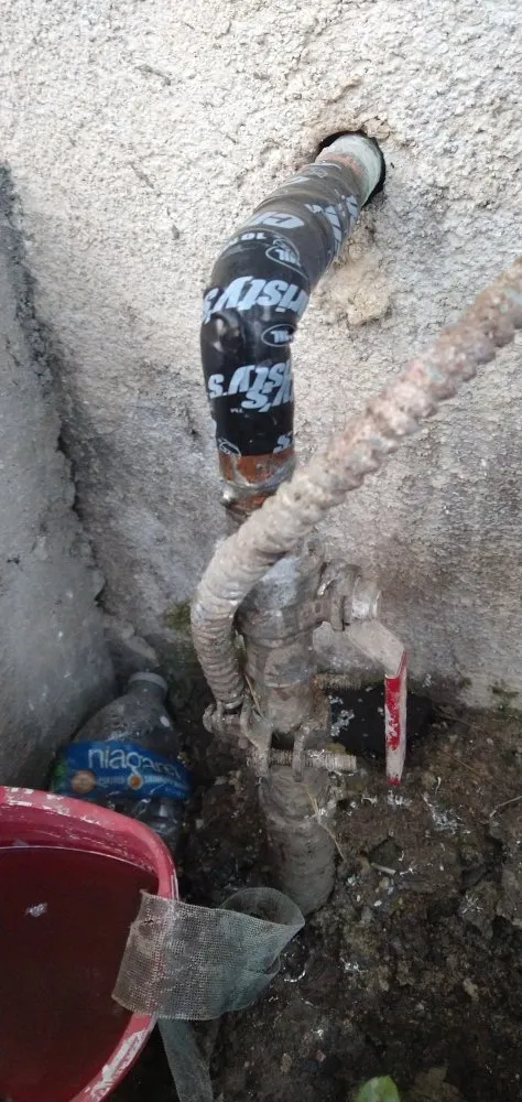 Slide of CR Rooter Plumbing