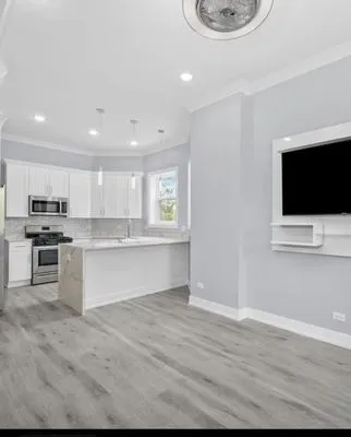 Croon Contracting Logo