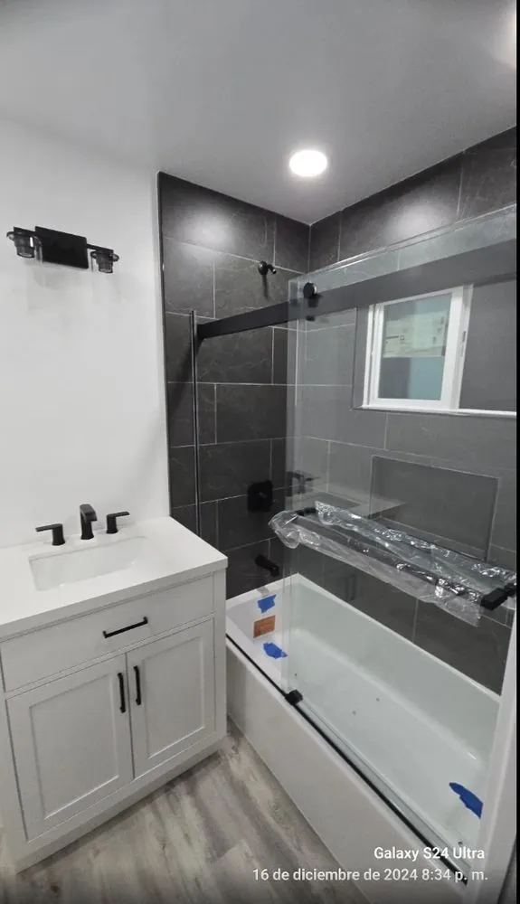 Slide of Cruz & Companies