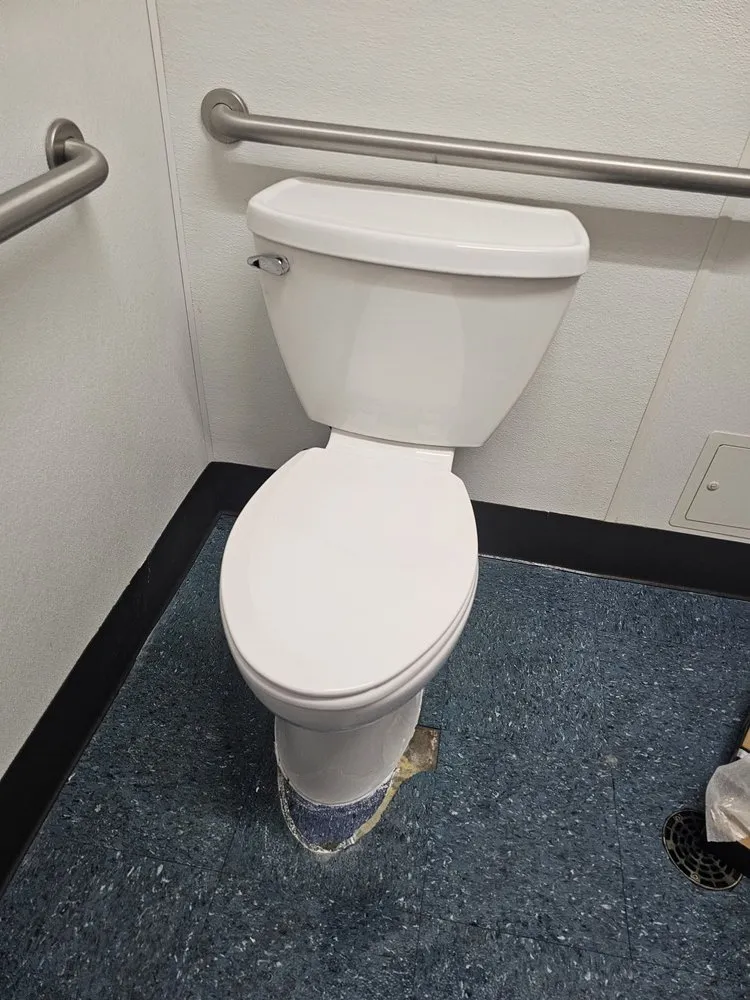 Slide of Cruzado plumbing