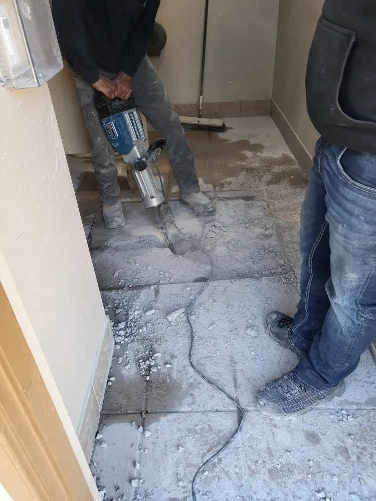 Slide of Cruzado plumbing