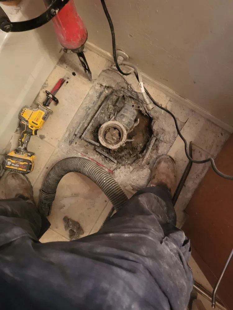 Slide of Cruzado plumbing