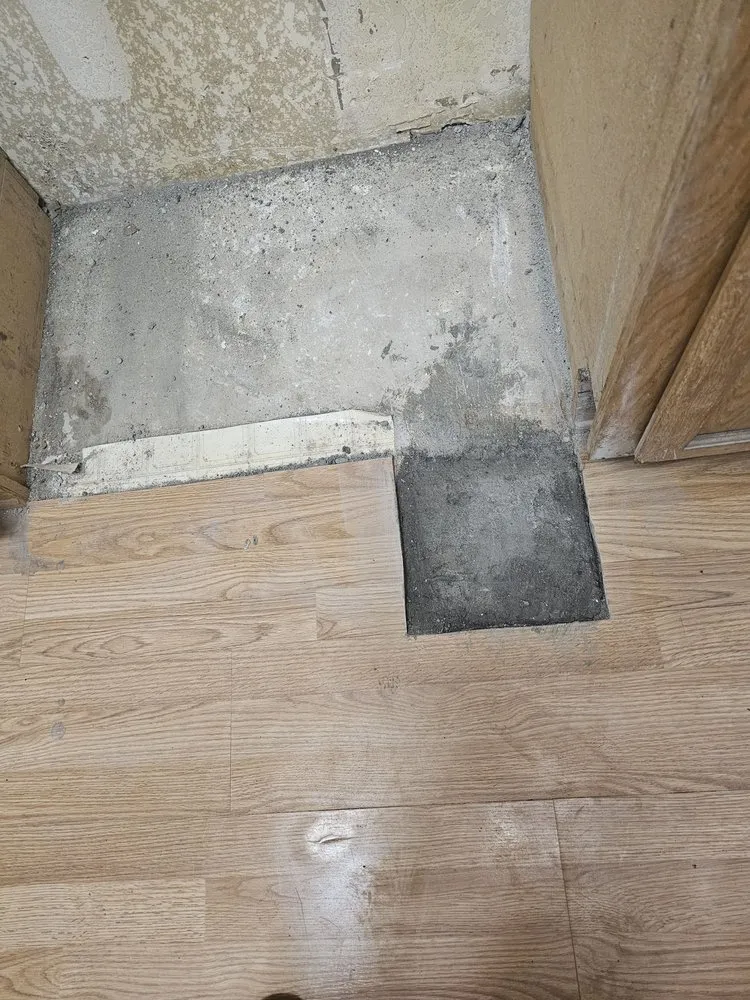 Slide of Curoso Plumbing